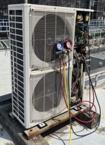 東京都 板橋区 店舗屋上 フロン回収1